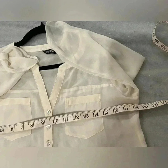 Express Sheer Ivory 3/4 Sleeve Pearl Button Collarless Popover Shirt Size XS - Picture 6 of 10